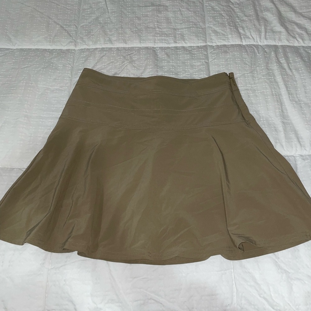 Athletia size 6 skirt with shorts connected